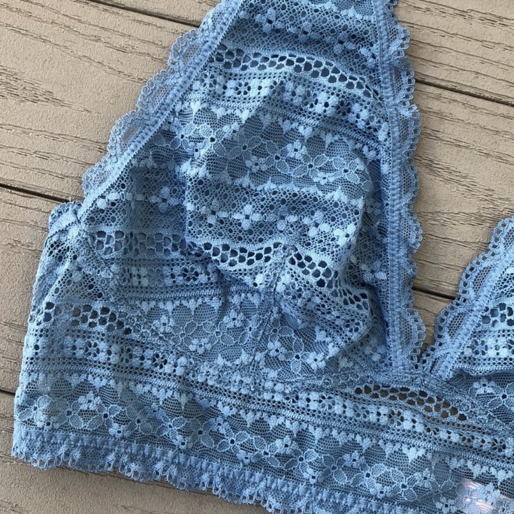 Victoria’s Secret Dusty Blue Lace Halter Neck Bralette M - Picture 2 of 7